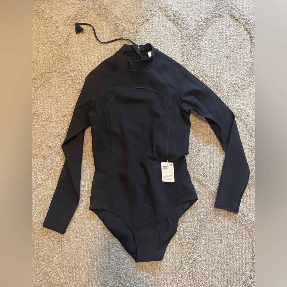 Lulu Lemon Long Sleeve Zip Back Paddle Suit- black